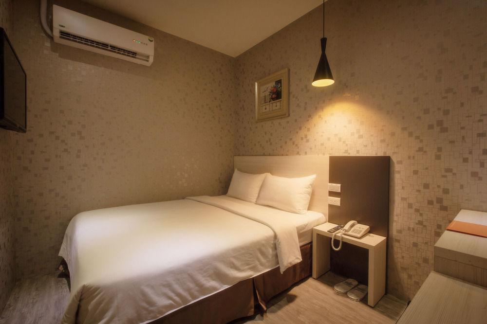 O House Hotel Kaohsiung Esterno foto