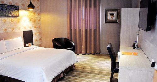 O House Hotel Kaohsiung Esterno foto